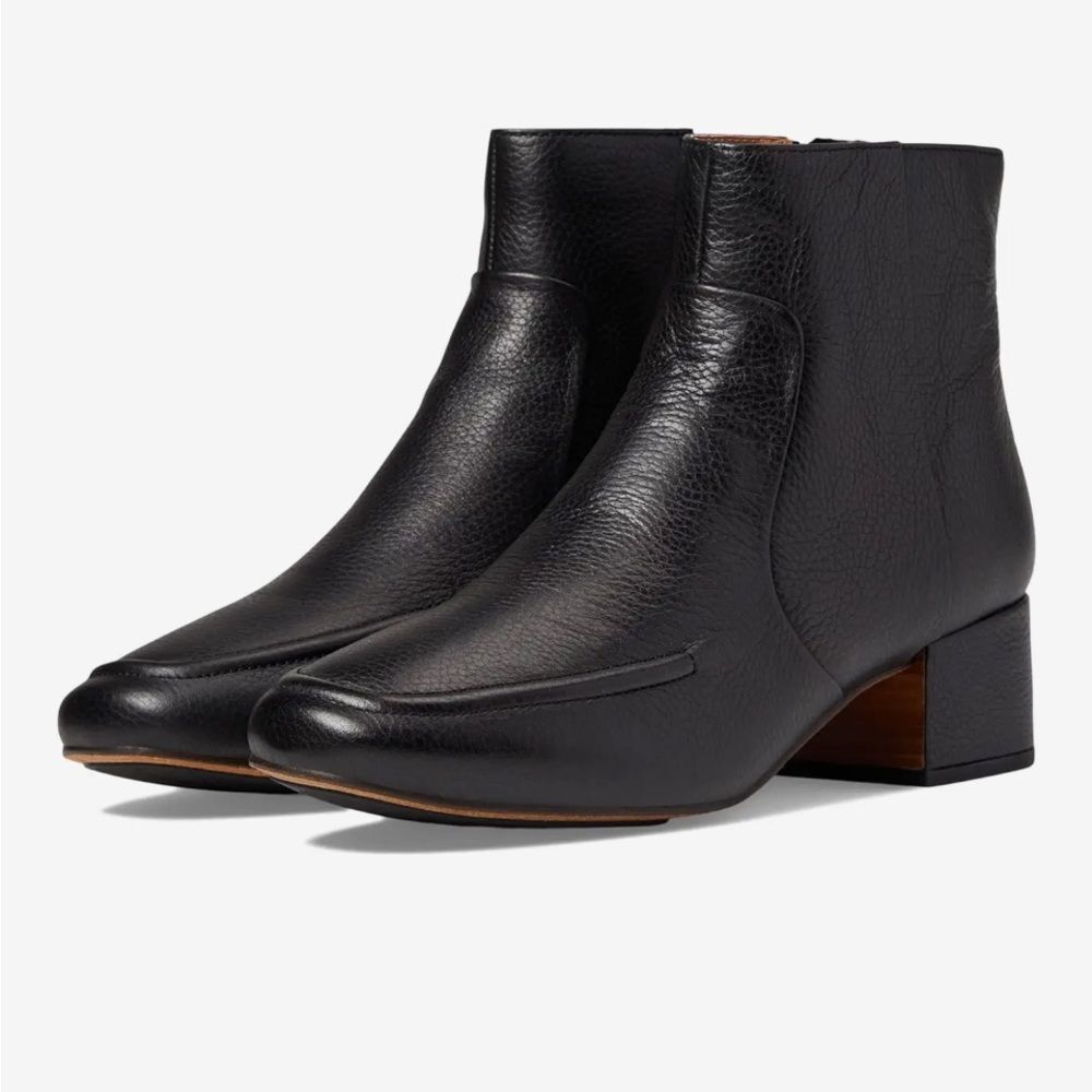 Gentle‎ Souls Kenneth Cole Ella Apron Bootie Black Leather Ankle Boots 9.5 Shoes